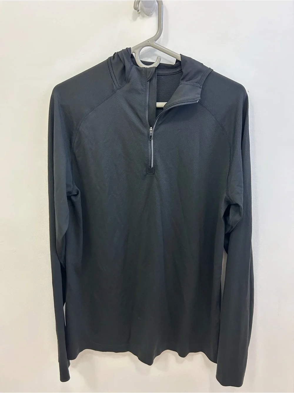 lululemon athletica 🍋 Men's Black Half-Zip Hooded long sleeve performance shirt